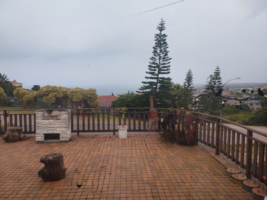 4 Bedroom Property for Sale in Dana Bay Western Cape